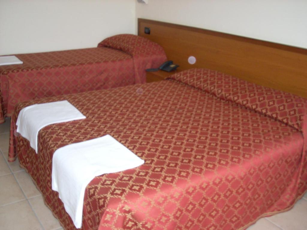 Hotel Margherita San Giovanni Rotondo Phòng bức ảnh